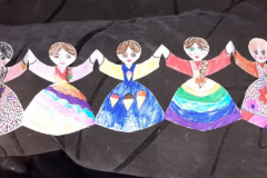 Бумажный хоровод. автор Изатиллаева Злата Участница ансамбля Лоскуток